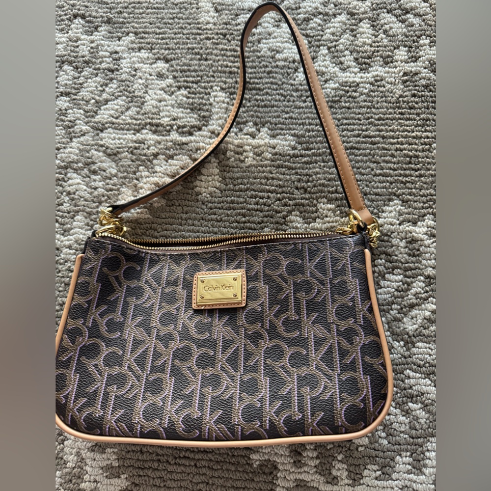 Calvin Klein Shoulder Bag